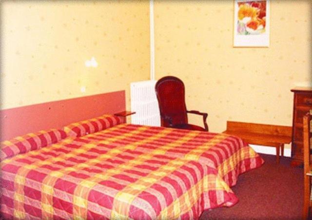 Hotel De Paris Charleville-Mézières Zimmer foto